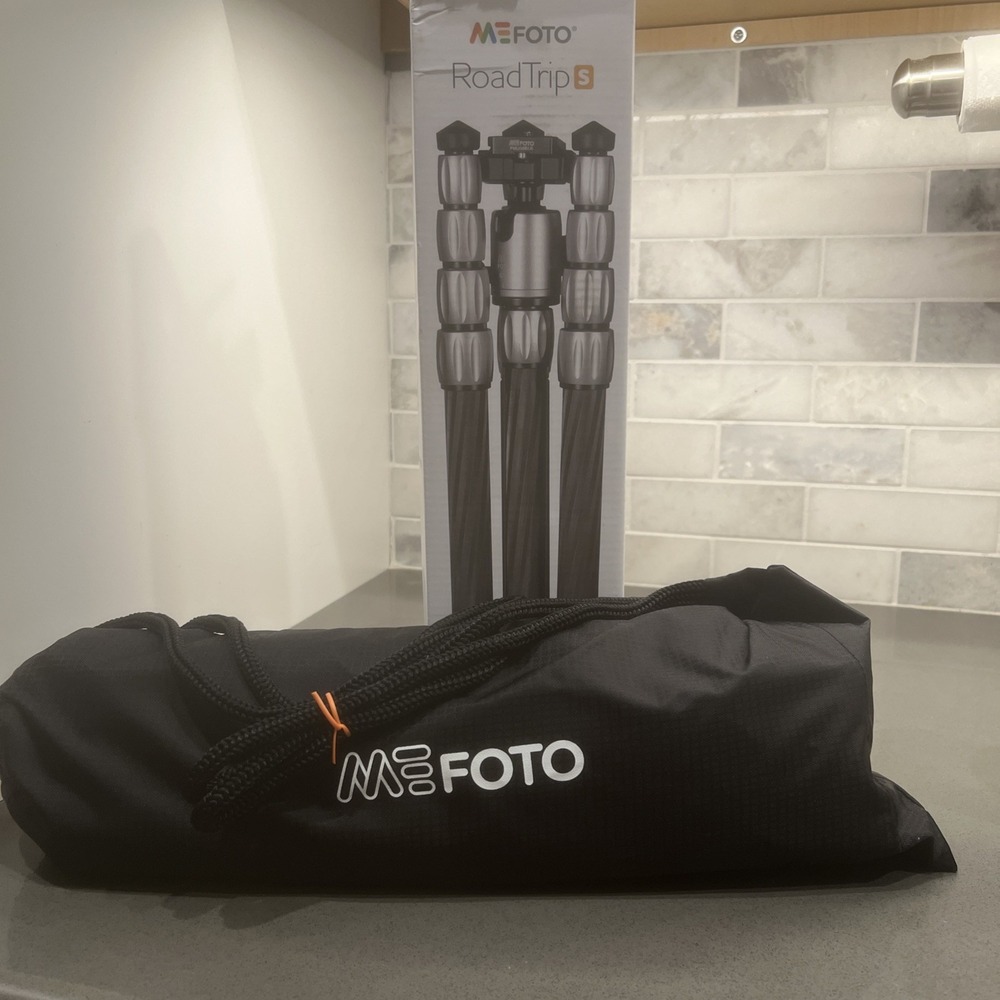 NEW~MeFOTO RTSATTN RoadTrip S Travel Tripod Aluminum, carbon Fiber Load 17.64 lb